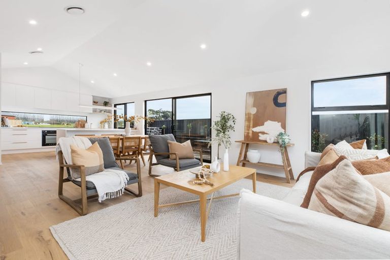 Photo of property in 16 Burkett Street, Marshland, Christchurch, 8051