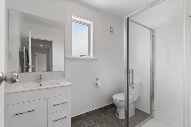 Photo of property in 5 Blease Street, New Lynn, Auckland, 0600