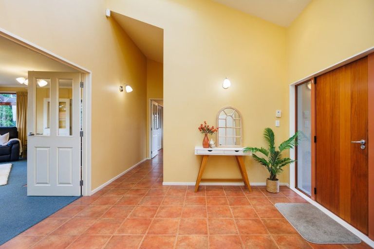 Photo of property in 25 Schnell Drive, Kelvin Grove, Palmerston North, 4414