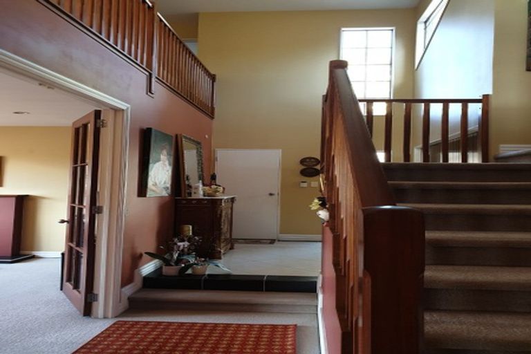 Photo of property in 701a Beach Road, Rothesay Bay, Auckland, 0630