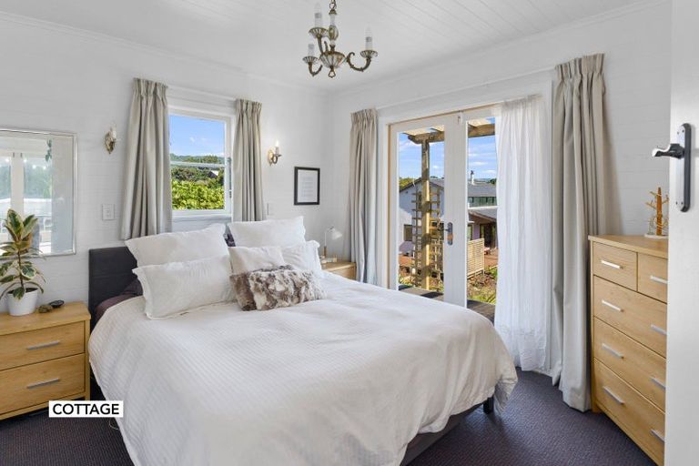 Photo of property in 106 Paetawa Road, Peka Peka, Waikanae, 5391