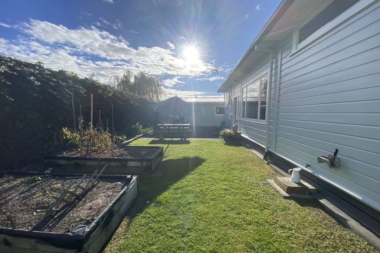 Photo of property in 217 Kenilworth Road, Mayfair, Hastings, 4122