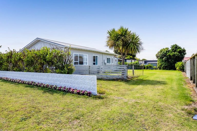 Photo of property in 23 Layard Street, Opunake, 4616