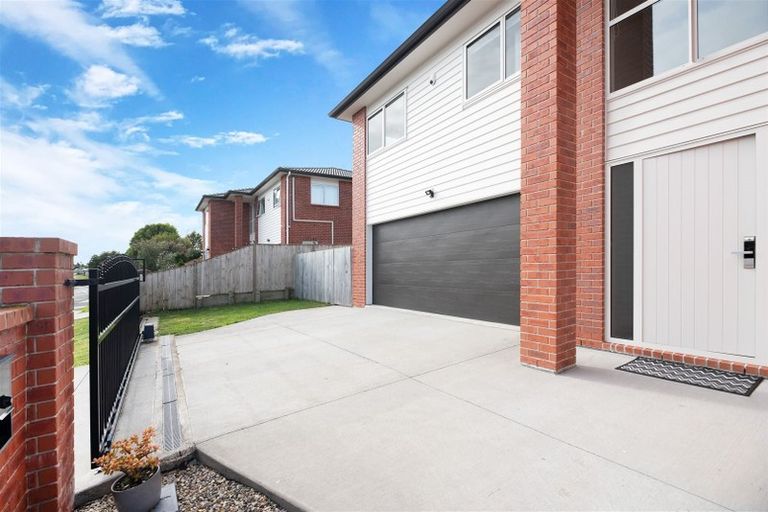 Photo of property in 1a Waitaki Street, Sunnyvale, Auckland, 0612