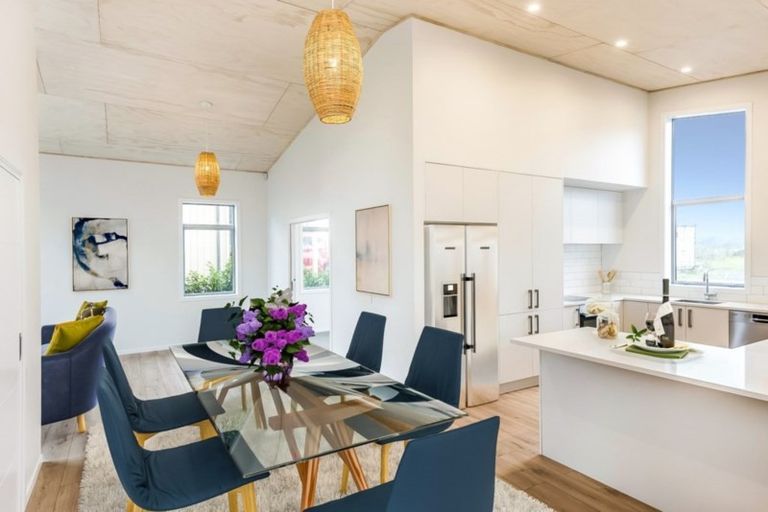 Photo of property in 3 Mirek Street, Waikanae, 5036