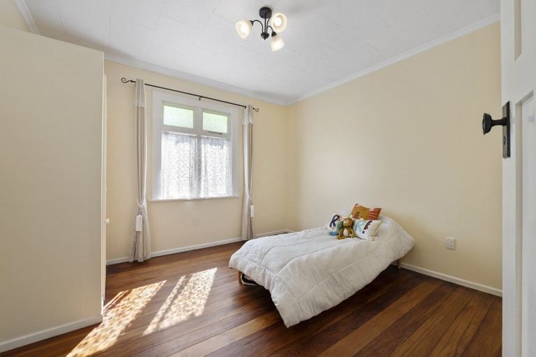 Photo of property in 82 Orlando Street, Stratford, 4332