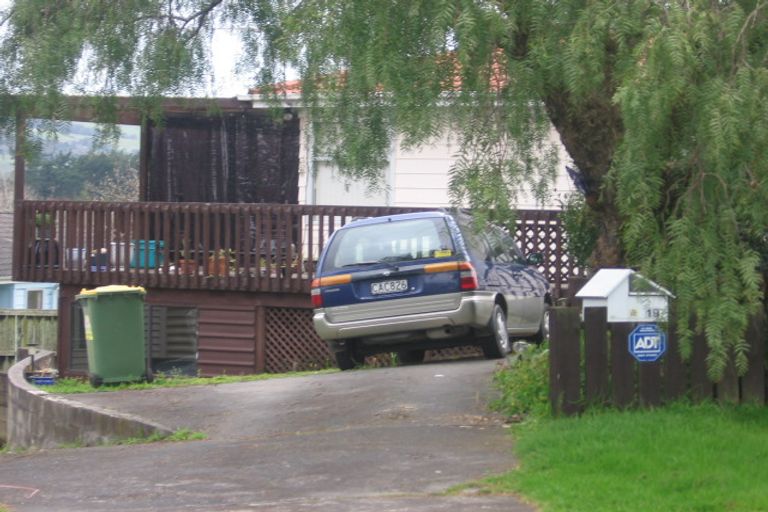 Photo of property in 19 Leatham Crescent, Opaheke, Papakura, 2113