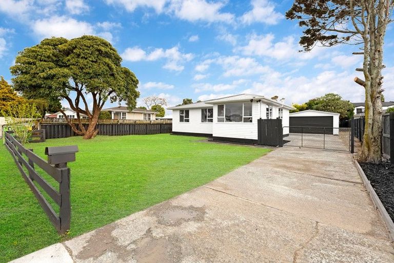 Photo of property in 17 Harper Street, Papakura, 2110
