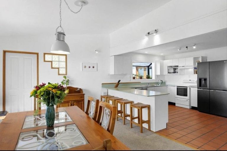 Photo of property in 4 De Thier Lane, Richmond Hill, Christchurch, 8081