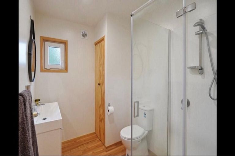 Photo of property in 5 Cross Street, Coalgate, 7673