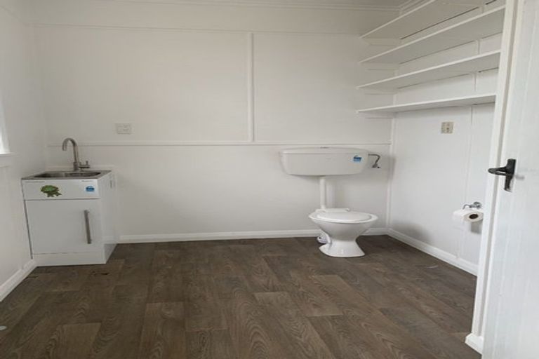 Photo of property in 42 High Street, Marton, 4710