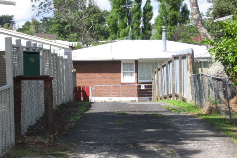 Photo of property in 9 Firle Place, Green Bay, Auckland, 0604