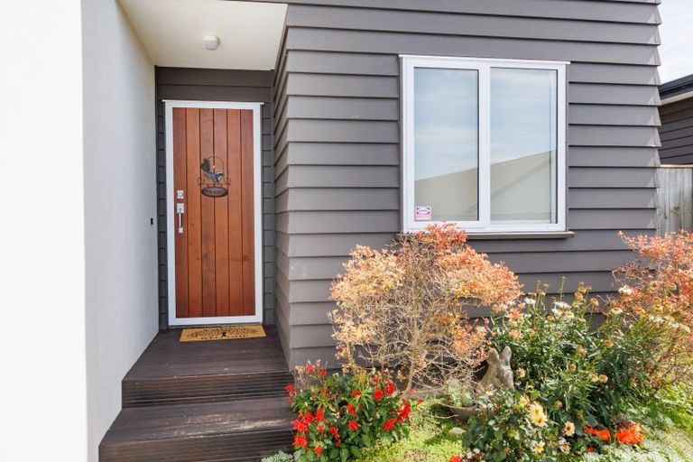 Photo of property in 10 Galea Grove, Kelvin Grove, Palmerston North, 4414