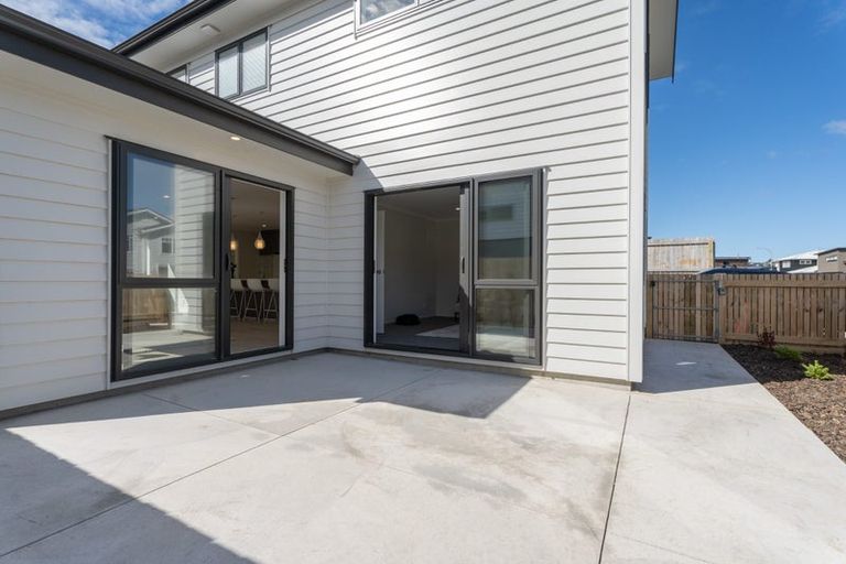 Photo of property in 29 Farnworth Terrace, Churton Park, Wellington, 6037