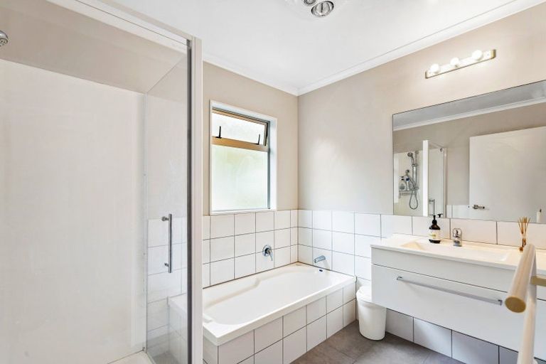 Photo of property in 153a Milton Road, Bluff Hill, Napier, 4110