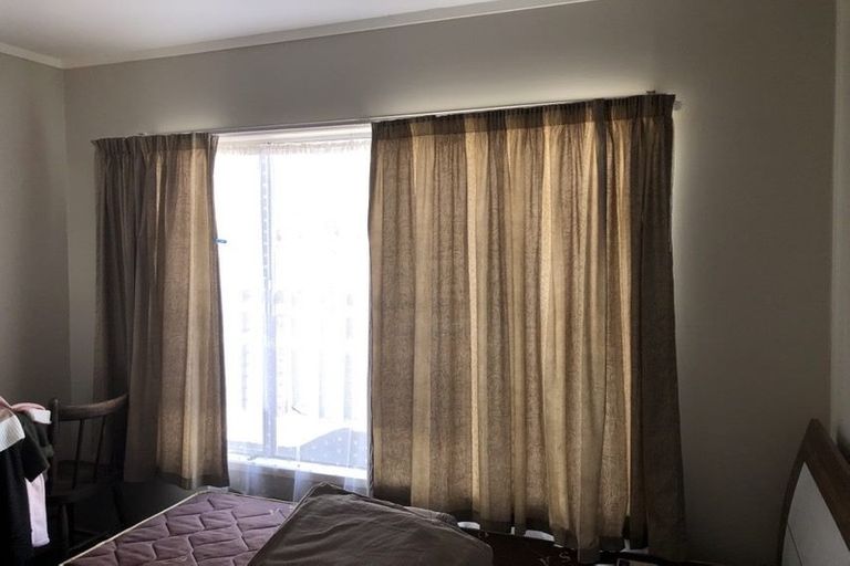 Photo of property in 2/14 Swan Crescent, Pakuranga, Auckland, 2010