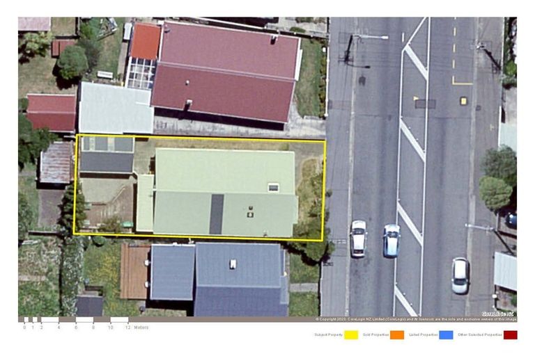 Photo of property in 100 Onepu Road, Lyall Bay, Wellington, 6022