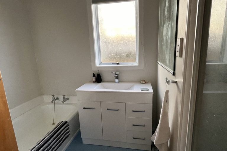 Photo of property in 28 Annandale Street, Lynmouth, New Plymouth, 4310