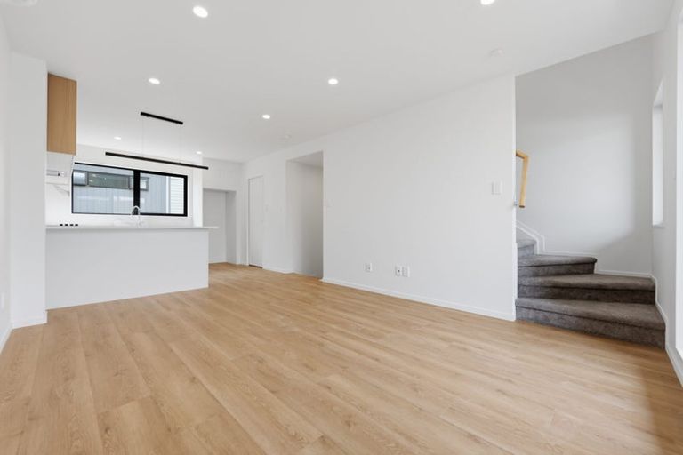 Photo of property in 8/201 Sunnynook Road, Wairau Valley, Auckland, 0627