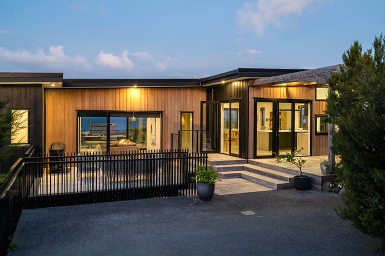 Photo of property in 16 Granada Lane, Langs Beach, Waipu, 0582