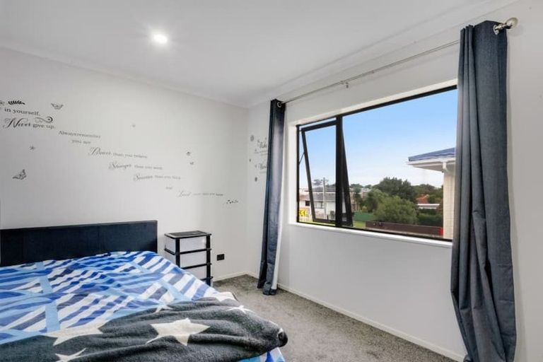 Photo of property in 100a Kimpton Road, Papatoetoe, Auckland, 2025