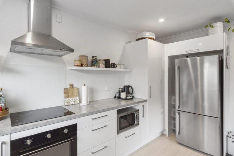 Photo of property in 14 Cypress Grove, Paraparaumu, 5032