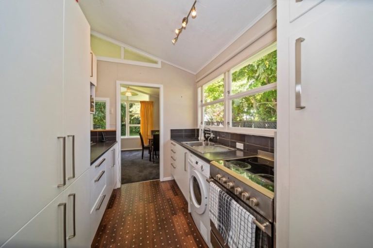 Photo of property in 5 Kahikatea Street, Inglewood, 4330