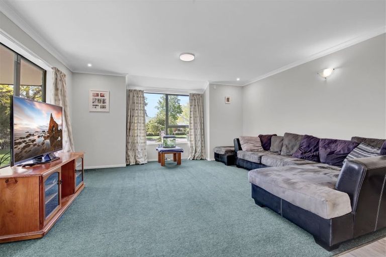 Photo of property in 41 Durrell Way, Rolleston, 7614