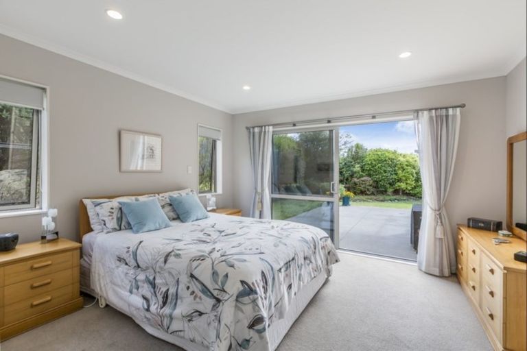Photo of property in 14 Beachwood Drive, Hatfields Beach, Orewa, 0931