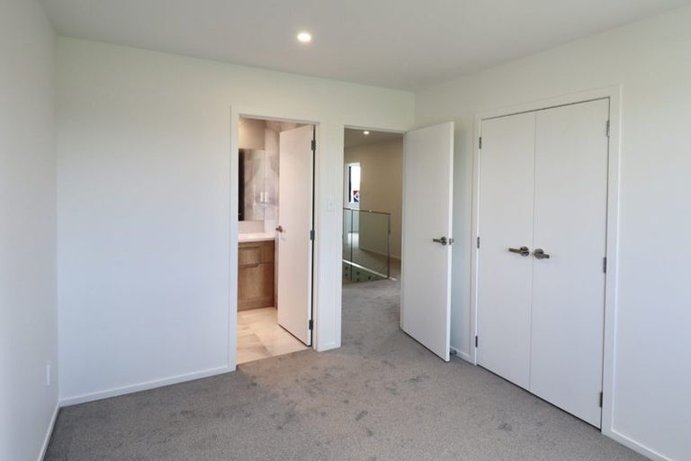 Photo of property in 25 Woven Place, Karaka, Papakura, 2113