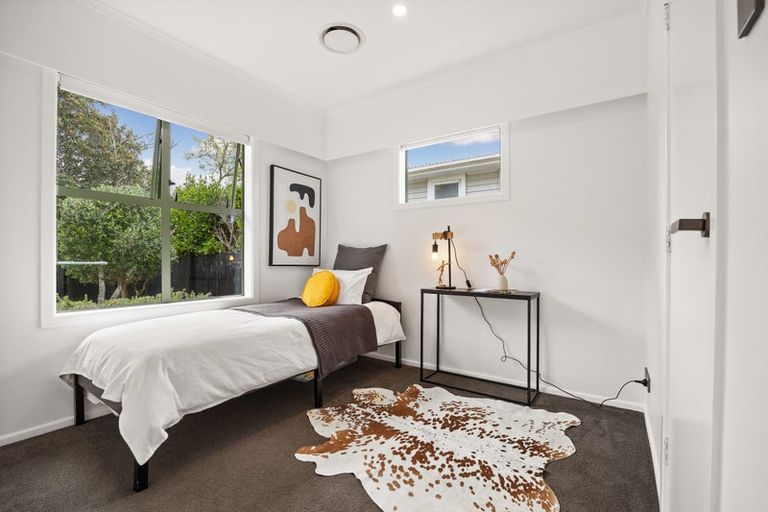 Photo of property in 2 Wharf Road, Te Atatu Peninsula, Auckland, 0610