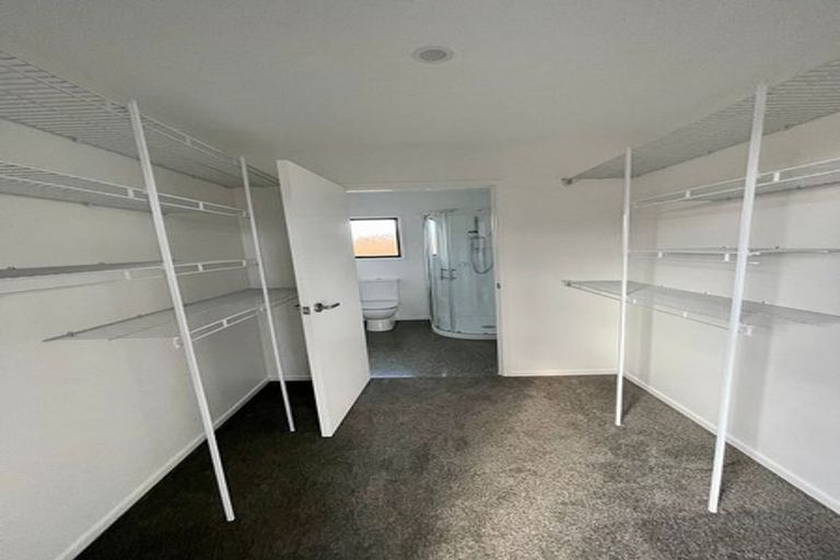 Photo of property in 12 Olney Court, One Tree Point, 0118