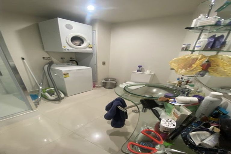 Photo of property in The Quay, 5/332b2 Lambton Quay, Wellington Central, Wellington, 6011