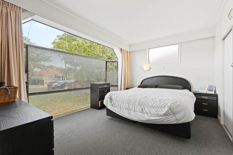 Photo of property in 2/5 Norfolk Place, Papatoetoe, Auckland, 2025