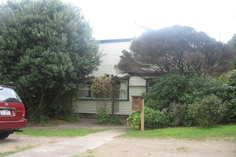 Photo of property in 57 Tilley Road, Paekakariki, 5034