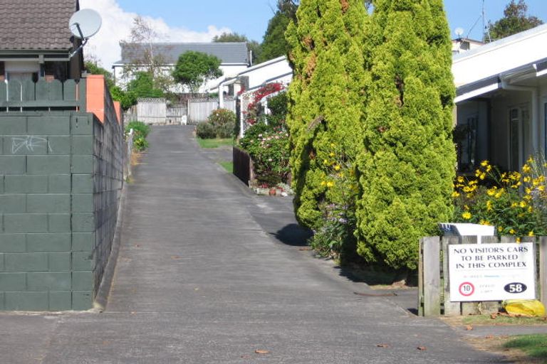 Photo of property in 58 Seabrook Avenue, New Lynn, Auckland, 0600