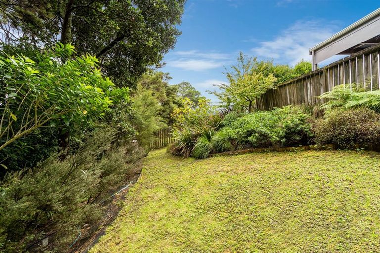 Photo of property in 3 Emery Grove, Bayview, Auckland, 0629