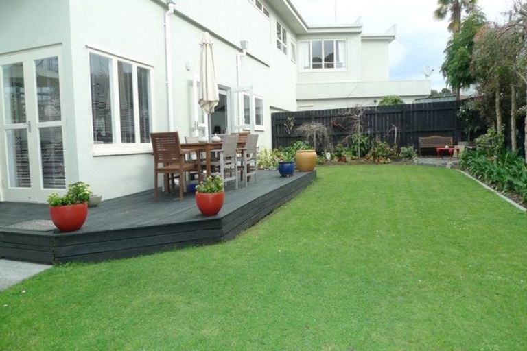 Photo of property in 8b Marau Crescent, Mission Bay, Auckland, 1071