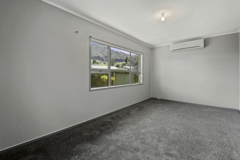 Photo of property in 16 Bay Grove, Pukehangi, Rotorua, 3015