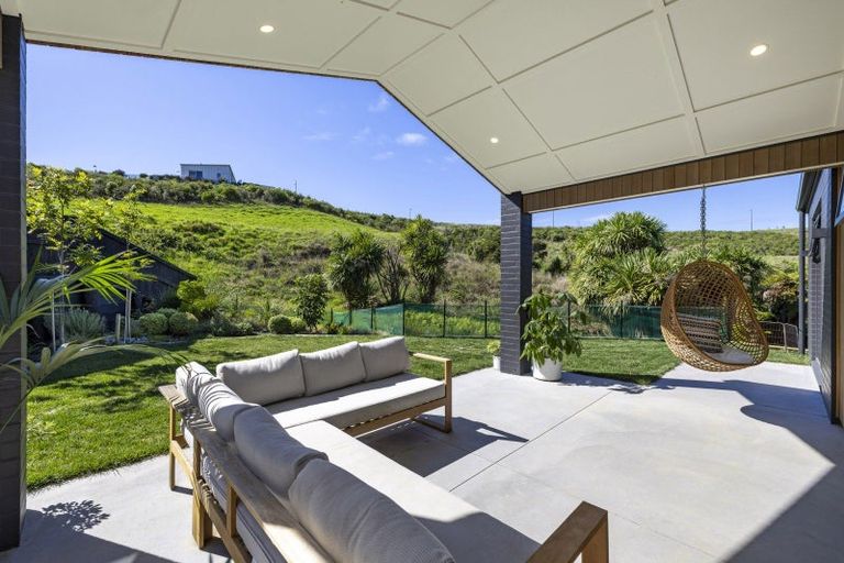 Photo of property in 3 Waipatukahu Lane, Raglan, 3225