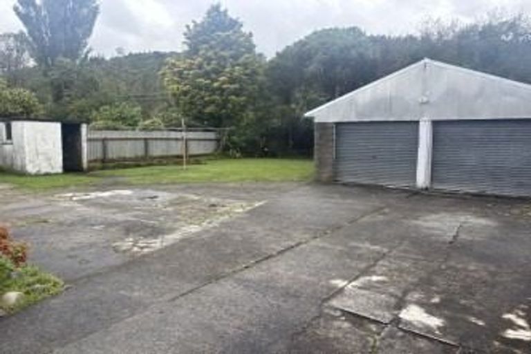 Photo of property in 10 Petherick Street, Taita, Lower Hutt, 5011