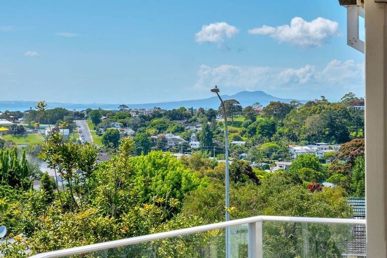 Photo of property in 1/135 Glamorgan Drive, Torbay, Auckland, 0630