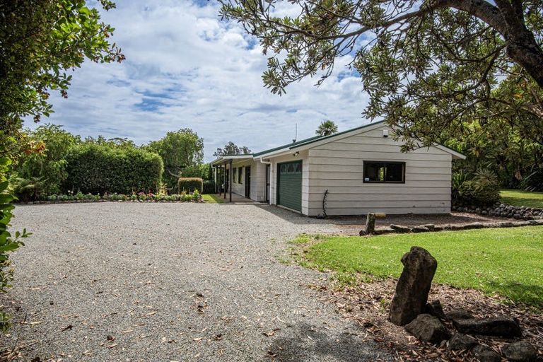 Photo of property in 36 Draffin Road, Poroti, Whangarei, 0179