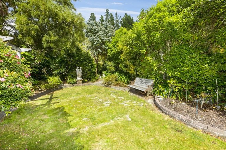 Photo of property in 210 Plateau Road, Te Marua, Upper Hutt, 5018