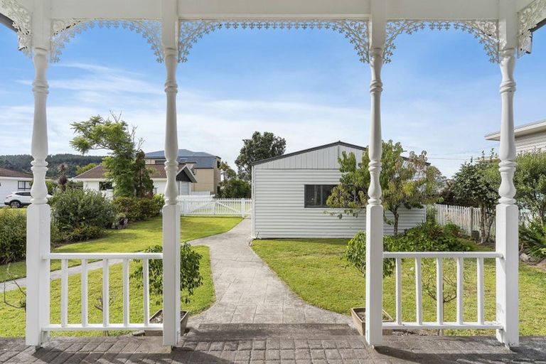 Photo of property in 219 The Square, Whangamata, 3620