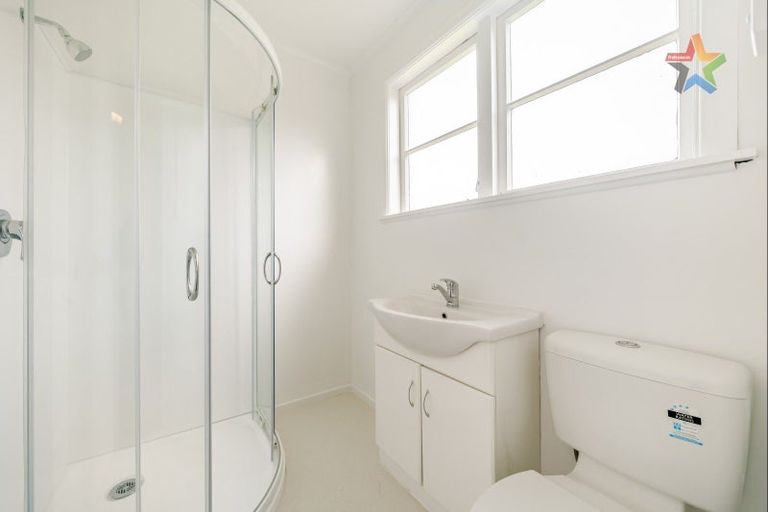 Photo of property in 4-6 Cottle Street, Avalon, Lower Hutt, 5011