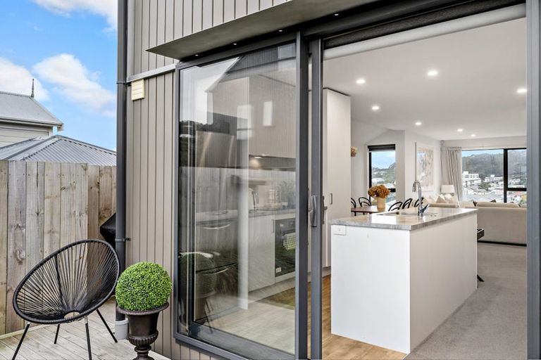 Photo of property in 10 Stanley Street, Berhampore, Wellington, 6023