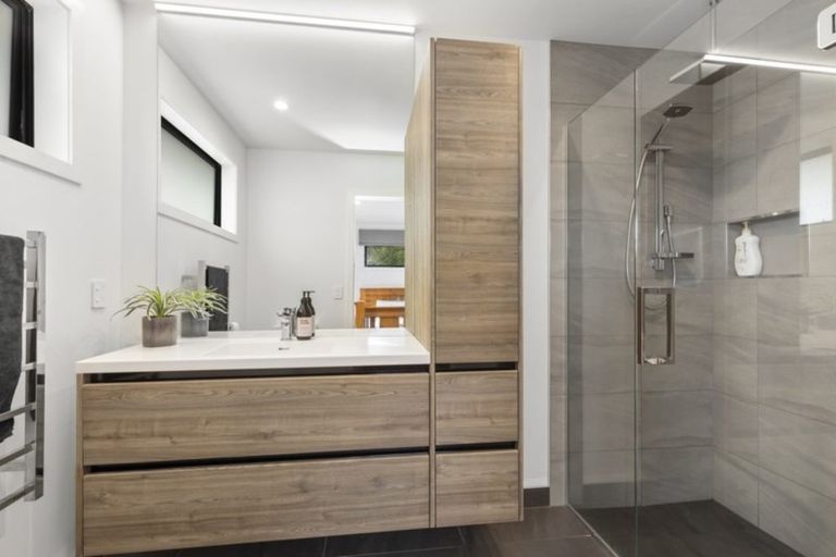 Photo of property in 25 Buddle Road, Wallaceville, Upper Hutt, 5018