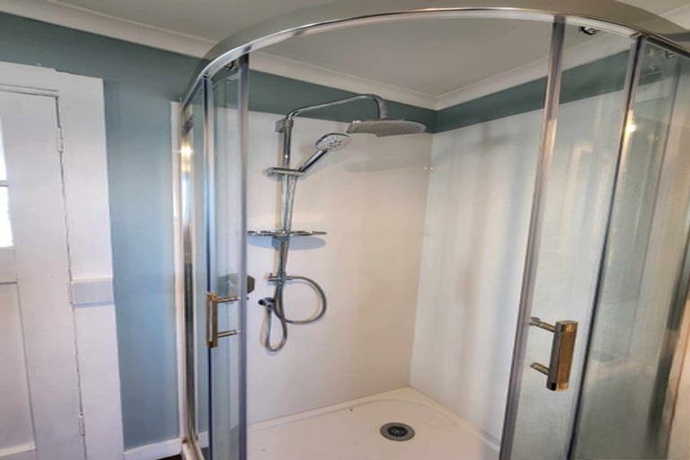 Photo of property in 2 Dawick Street, Foxton Beach, Foxton, 4815