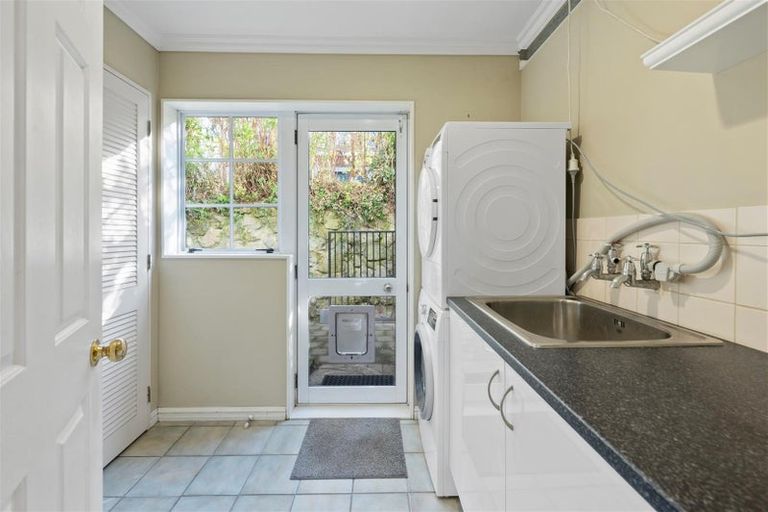 Photo of property in 168a Kawaha Point Road, Kawaha Point, Rotorua, 3010